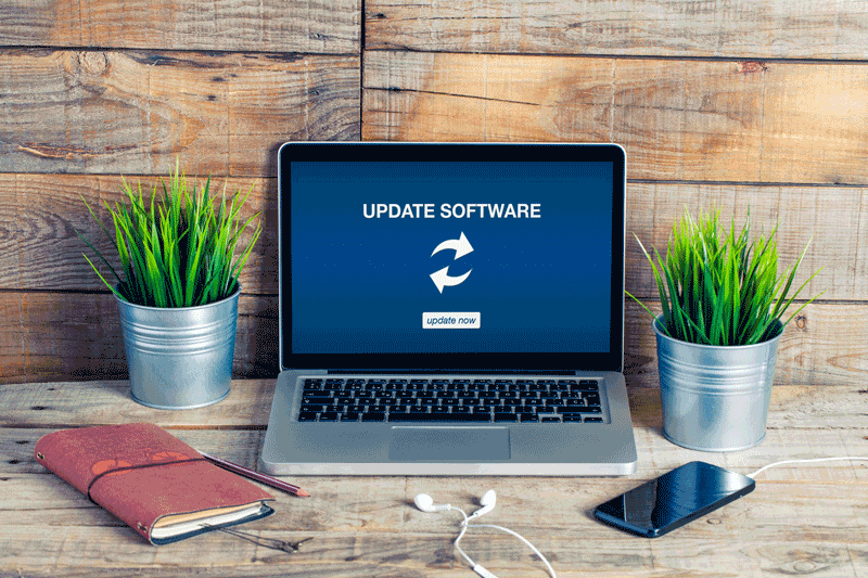Laptop-with-software-updating-business-websites